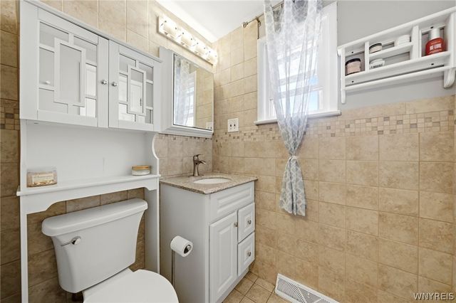 85 Lemoine Avenue, Cheektowaga, NY 14227