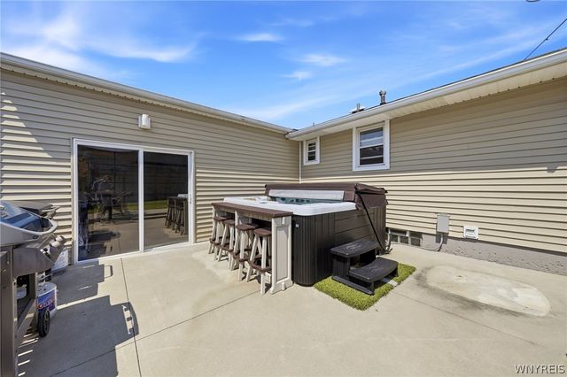 85 Lemoine Avenue, Cheektowaga, NY 14227