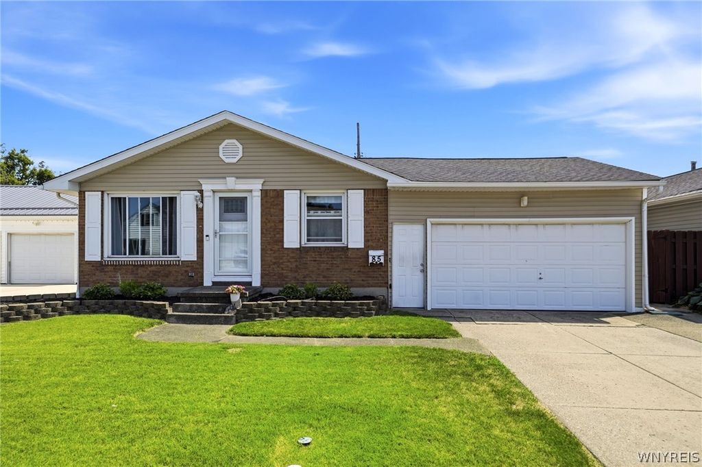 85 Lemoine Avenue, Cheektowaga, NY 14227