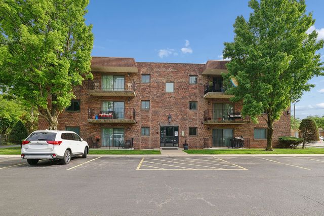 1940 183rd Street 2C, Homewood, IL 60430