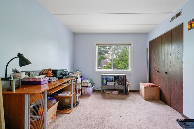 1940 183rd Street 2C, Homewood, IL 60430