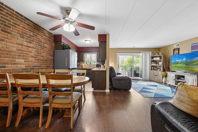 1940 183rd Street 2C, Homewood, IL 60430
