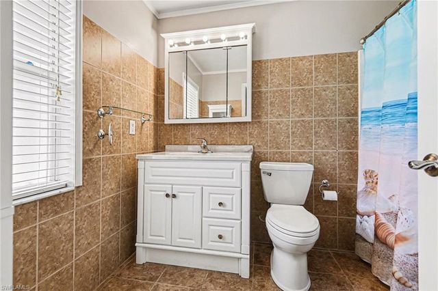 214 NE 21st AVE, Cape Coral, FL 33909