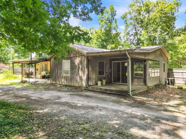 934 Rocky Ridge, Enoree, SC 29335