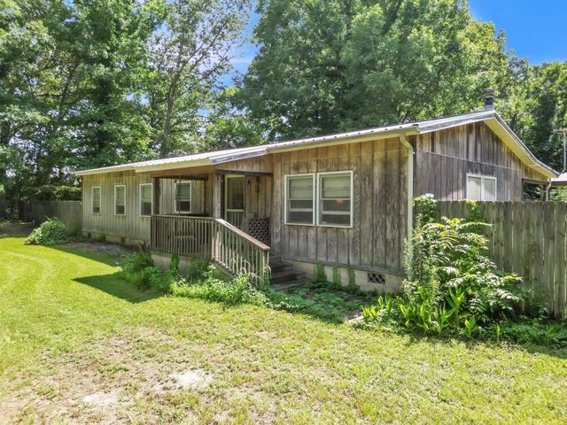 934 Rocky Ridge, Enoree, SC 29335