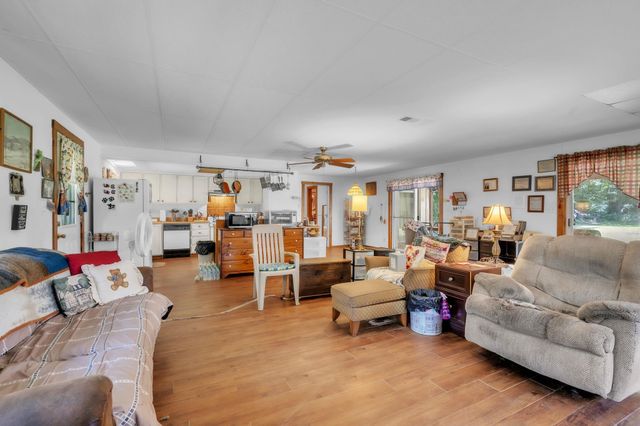 934 Rocky Ridge, Enoree, SC 29335