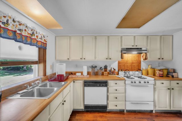 934 Rocky Ridge, Enoree, SC 29335