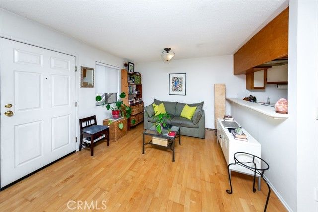 610 E Harvard 7, Burbank, CA 91501