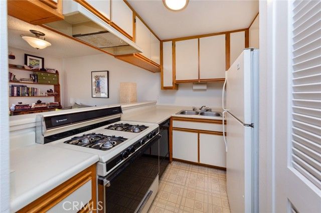 610 E Harvard 7, Burbank, CA 91501