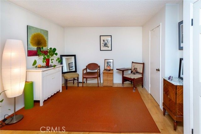 610 E Harvard 7, Burbank, CA 91501