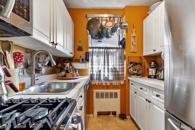 279 N BROADWAY 6C, Yonkers, NY 10701