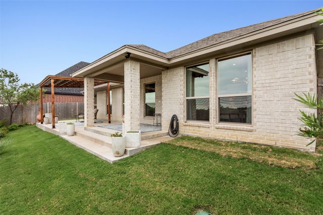 6921 Trail Rock Drive, Benbrook, TX 76126