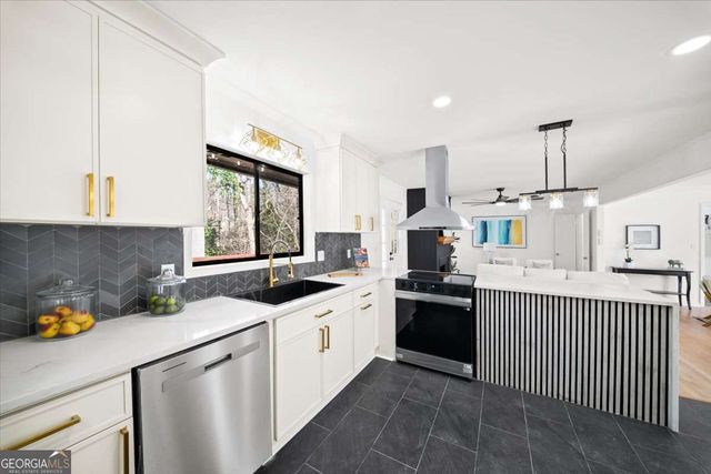 2636 Whiteleigh Court NE, Atlanta, GA 30345