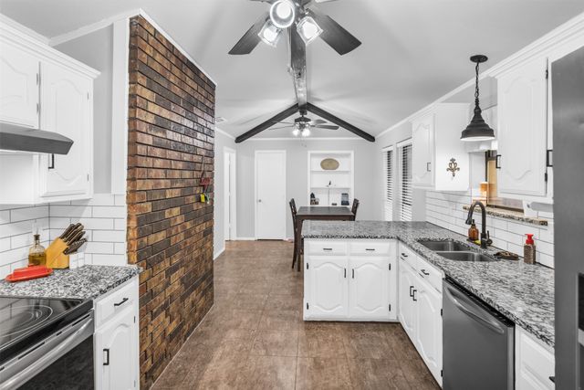 3918 Tracey Trail, Rowlett, TX 75088