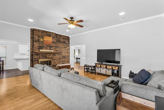 3918 Tracey Trail, Rowlett, TX 75088