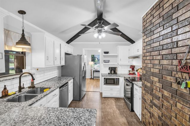 3918 Tracey Trail, Rowlett, TX 75088