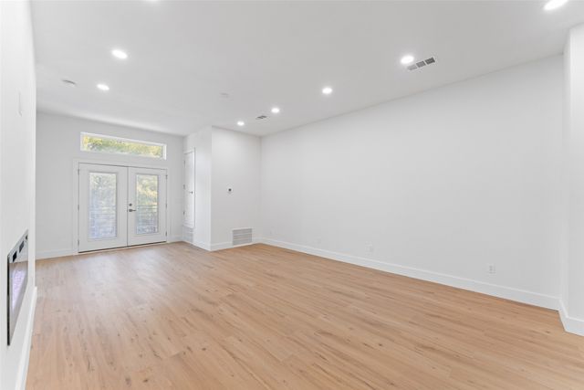 2511 Crossman Avenue, Dallas, TX 75212