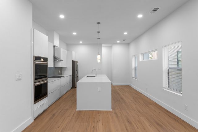 2511 Crossman Avenue, Dallas, TX 75212