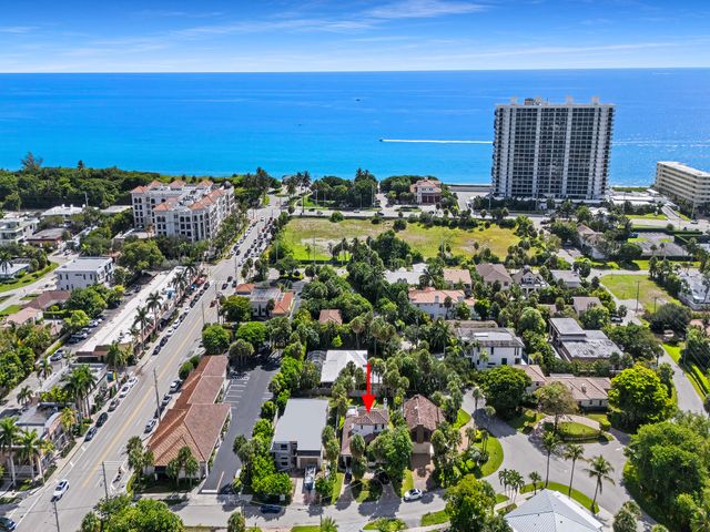 80 SE Olive Way, Boca Raton, FL 33432