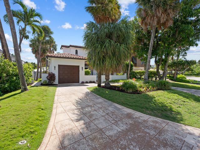 80 SE Olive Way, Boca Raton, FL 33432