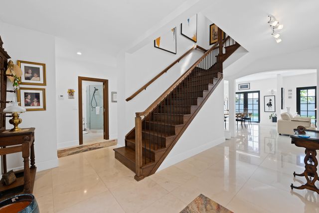 80 SE Olive Way, Boca Raton, FL 33432