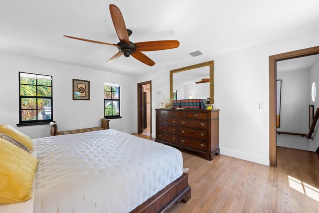 80 SE Olive Way, Boca Raton, FL 33432