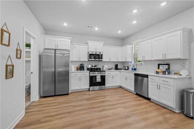 43 Saint Austell Drive, Bella Vista, AR 72714