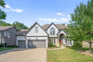 5808 NE Coral Drive, Lee's Summit, MO 64064