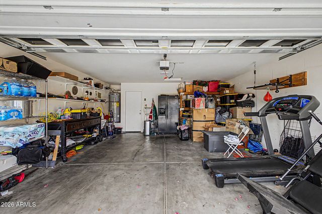 9018 W GLOBE Avenue, Tolleson, AZ 85353