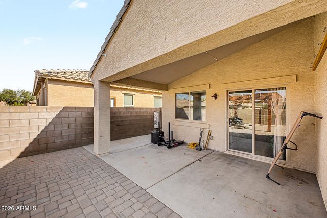 9018 W GLOBE Avenue, Tolleson, AZ 85353