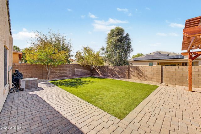 9018 W GLOBE Avenue, Tolleson, AZ 85353