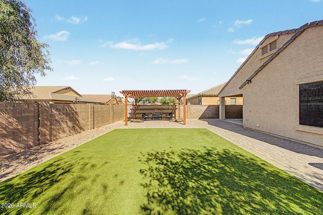 9018 W GLOBE Avenue, Tolleson, AZ 85353