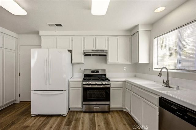 4315 Admiralty Court, Riverside, CA 92503