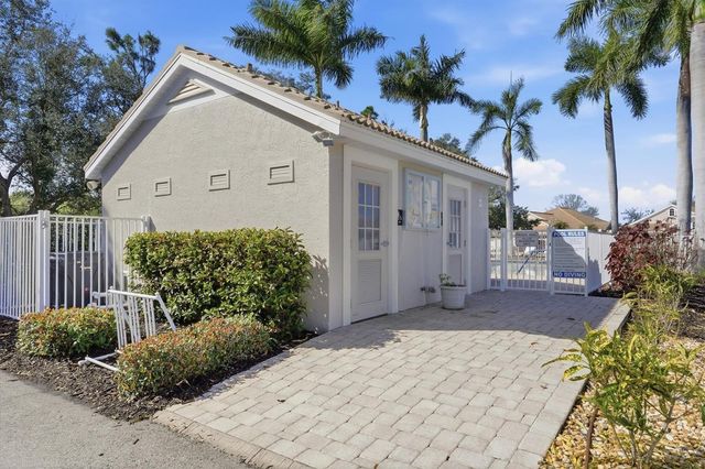 1861 SAN TROVASO WAY, Venice, FL 34285