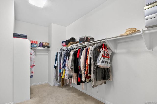 18410 Lakepointe Dr, Riverside, CA 92503