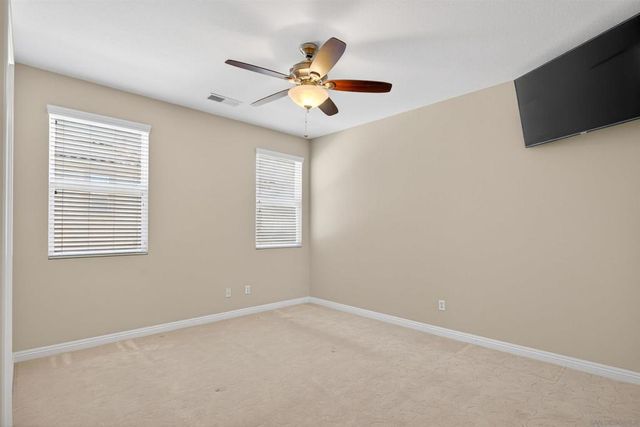 18410 Lakepointe Dr, Riverside, CA 92503