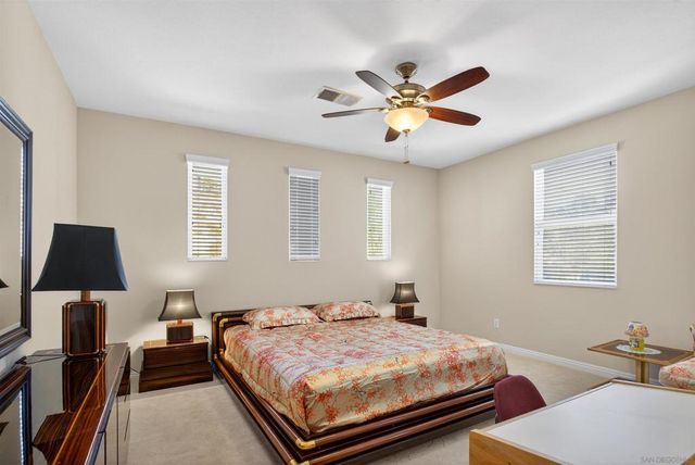 18410 Lakepointe Dr, Riverside, CA 92503