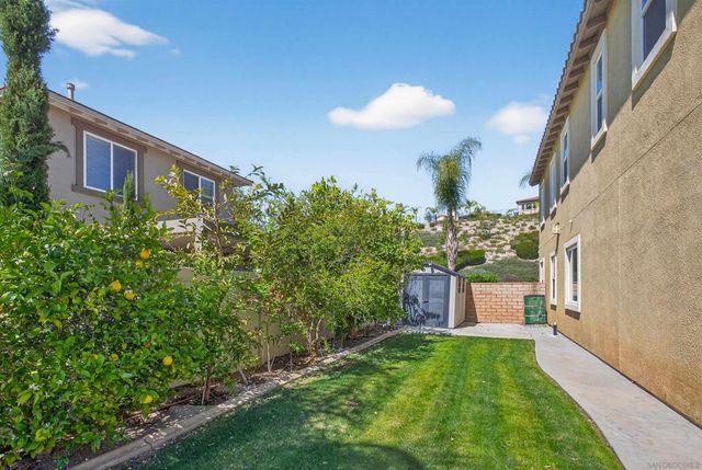 18410 Lakepointe Dr, Riverside, CA 92503