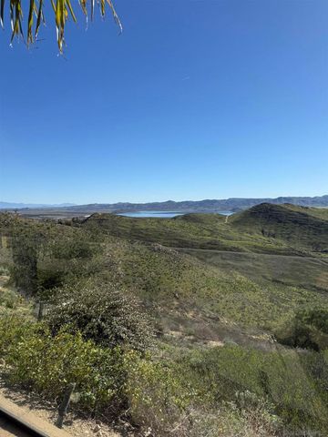 18410 Lakepointe Dr, Riverside, CA 92503