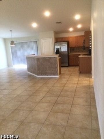 3630 WEST GATOR CIR, Cape Coral, FL 33909