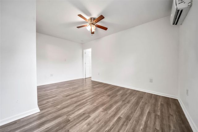 1710 Shelby Street A, Houston, TX 77009