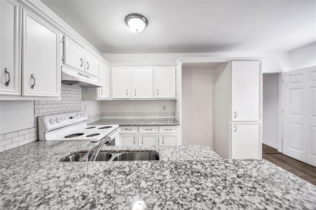 1710 Shelby Street A, Houston, TX 77009