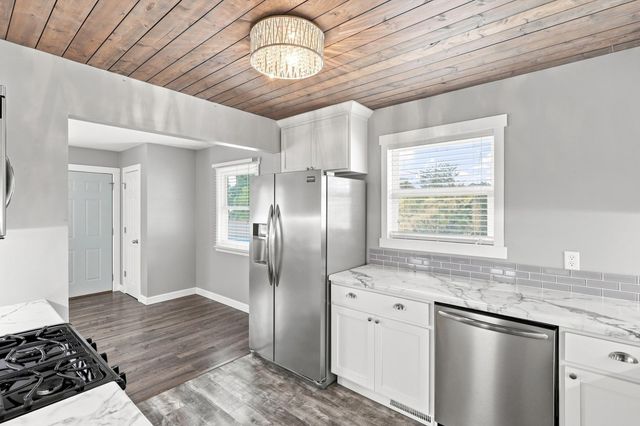 11550 Kumquat Street NW, Coon Rapids, MN 55448