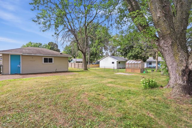 11550 Kumquat Street NW, Coon Rapids, MN 55448