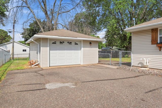 11550 Kumquat Street NW, Coon Rapids, MN 55448