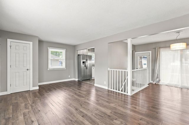 11550 Kumquat Street NW, Coon Rapids, MN 55448
