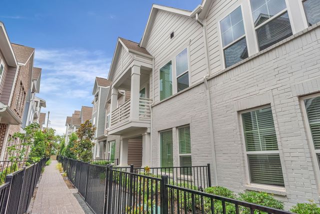4924 Deavers Lane, Fort Worth, TX 76114