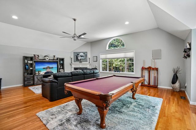57 Mcintosh Road, Danville, NH 03819