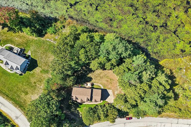 57 Mcintosh Road, Danville, NH 03819