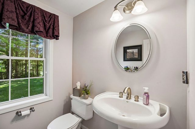 57 Mcintosh Road, Danville, NH 03819